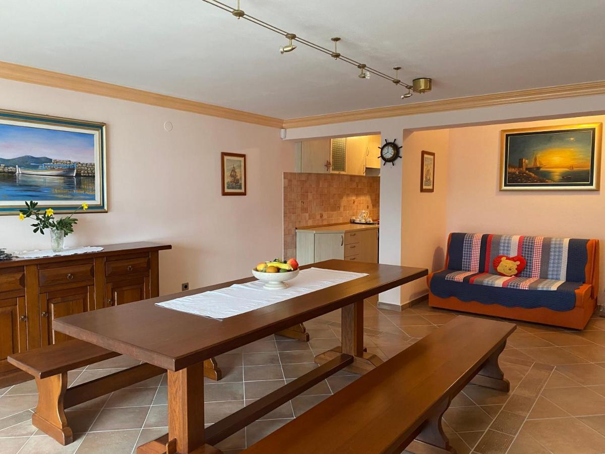 Apartment L'Odore Del Mare Dolac Extérieur photo