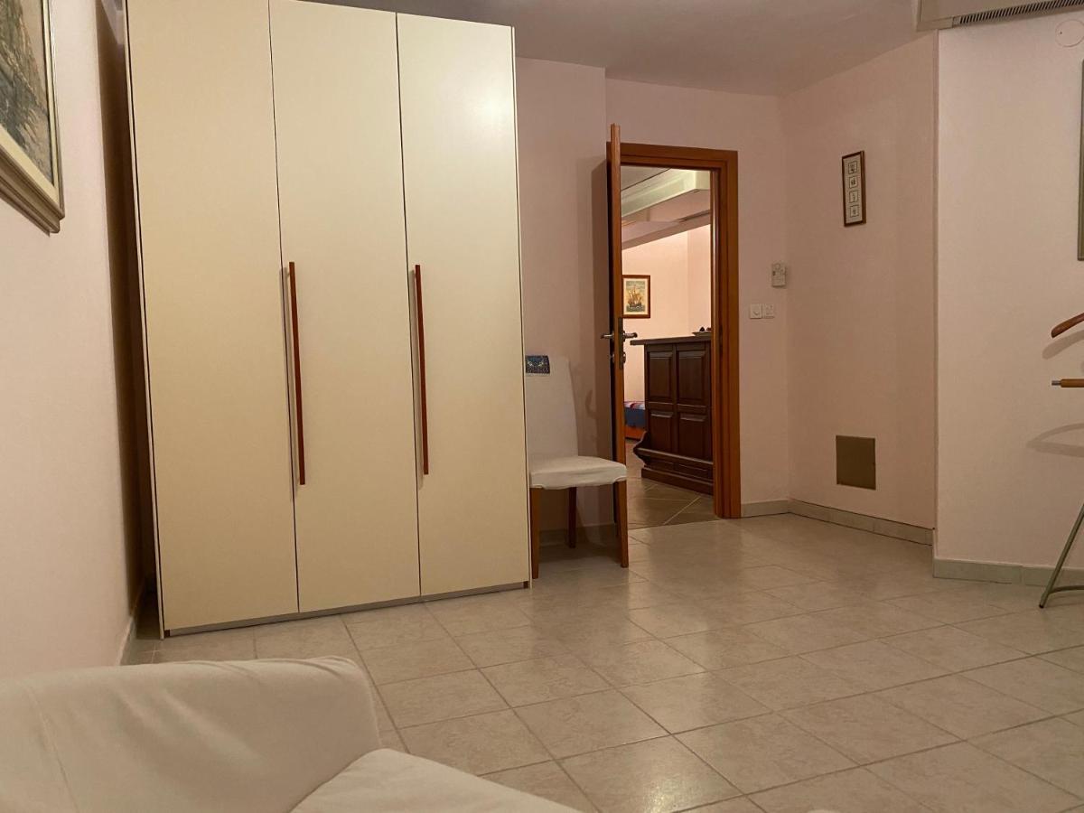 Apartment L'Odore Del Mare Dolac Extérieur photo